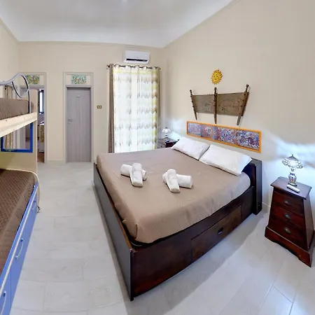 Isola Dei Tesori - 3* Palermo